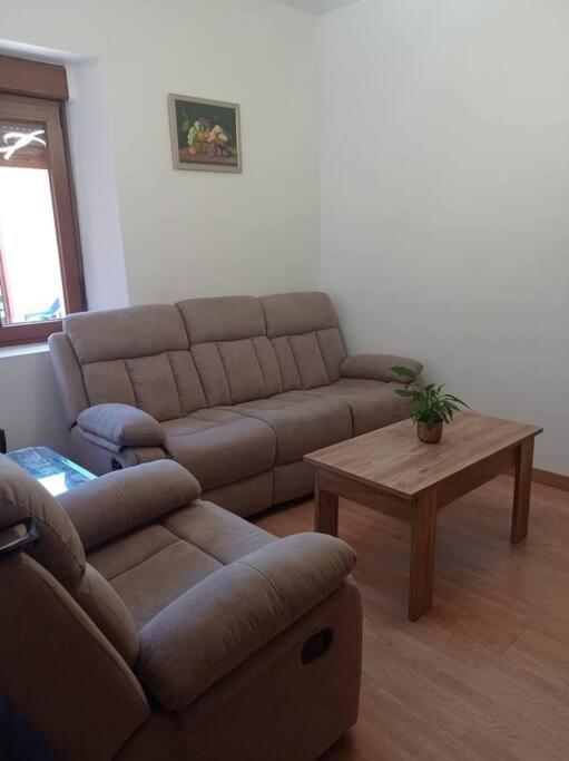 Vila Agradable Casa Antigua Reformada Con Patio Espejon Exteriér fotografie